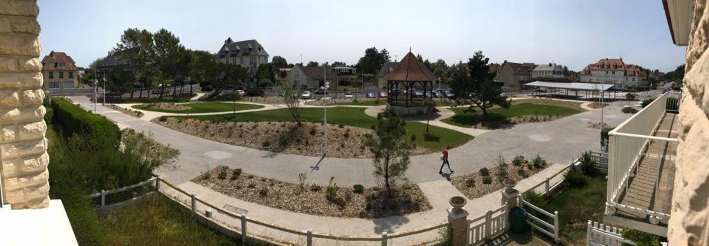 Les Alises Apartamento Merville-Franceville-Plage Exterior foto