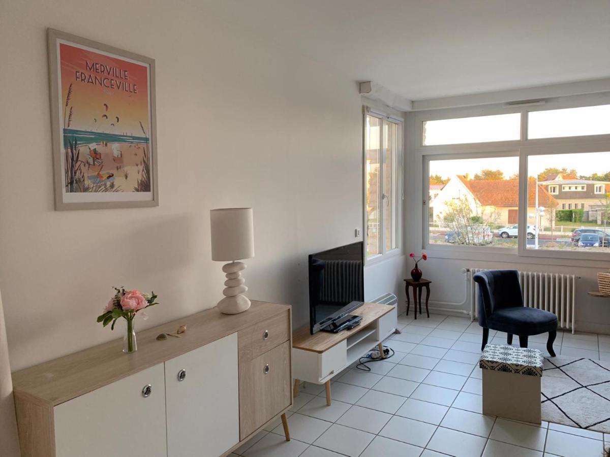Les Alises Apartamento Merville-Franceville-Plage Exterior foto